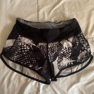 Lulu Lemon Speed Short